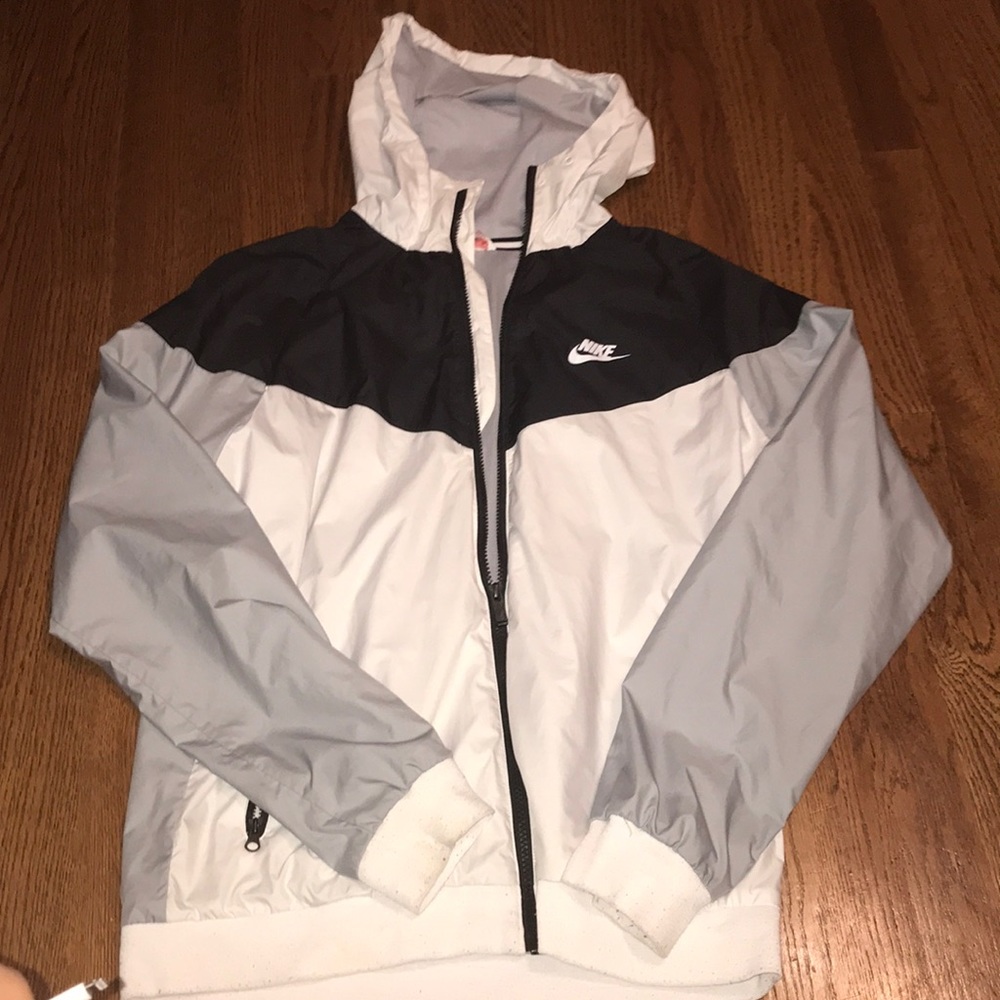 Nike wind breaker